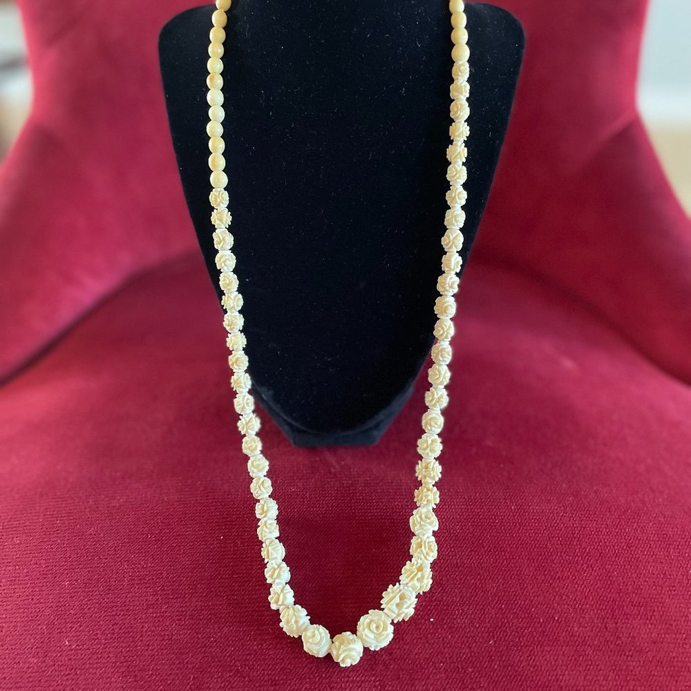 Art Rare Genuine Ivory Long Rose Bud Carved Flower Bead Vintage Wedding Necklace